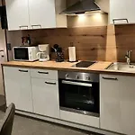 Les De La Fontaine Апартаменты *