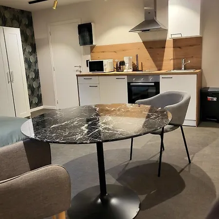 Les De La Fontaine Lägenhet